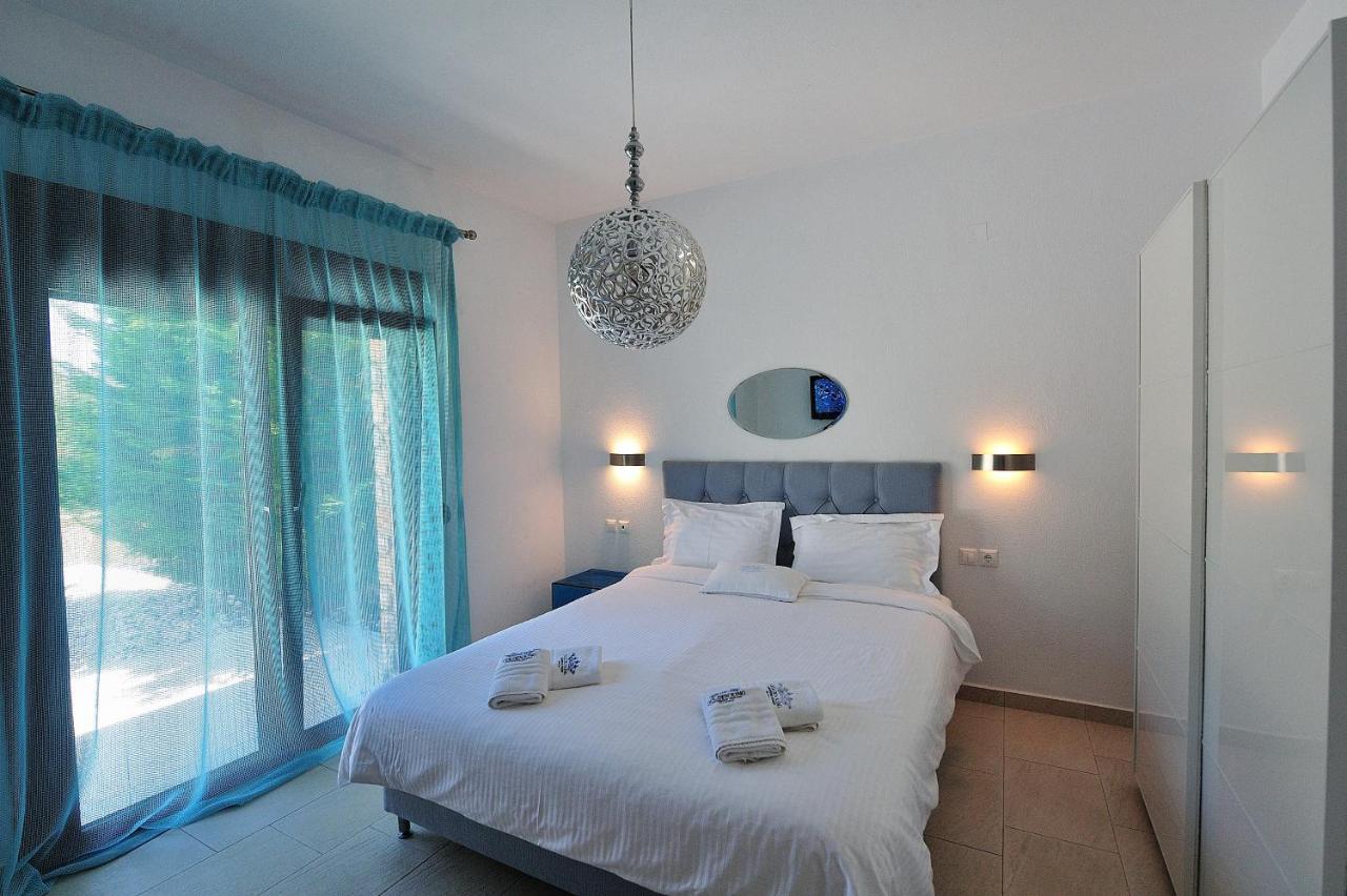 Golden King Villas Vasilias  Exterior photo